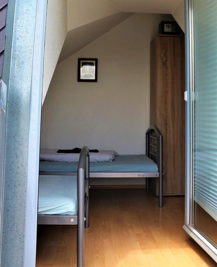 Zentral Gelegene Wohnung Nahe Schwanenteich Zwickau Exterior photo